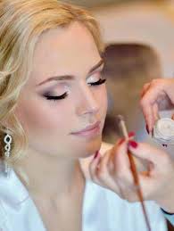 make up artistry with fashion