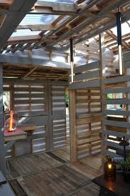 recycled wood pallets to tiny houses