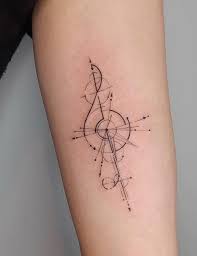 Every music element, music note, microphone, etc., could become the tattoo subject for an artist. The Music Lover 1 Best Small And Minimalist Tattoos That Are Absolutely Adorable Cool Small Tattoos Small Music Tattoos Minimalist Tattoo