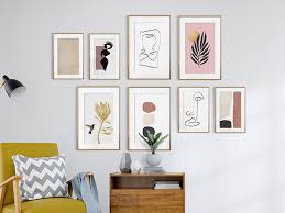 In this guide, we have collected our very best tips on what to think about how do you customise the gallery wall to the geometry of the room? Gallery Walls Fur Dein Zuhause Artboxone