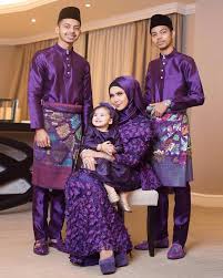 Layaknya busana umumnya, tren baju muslim selalu ada yang baru. 35 Terbaik Untuk Warna Baju Raya Sedondon 2020 Jm Jewelry And Accessories