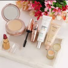 basic makeup kit for beginners live