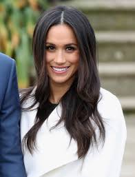 While thinking of hairdos meghan markle should seriously consider for the royal wedding in may, yahoo beauty wondered, what does her natural hair actually look like?. Meghan Markle Curly Hair Pictures Popsugar Beauty