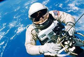 The First American To Walk In Space gambar png