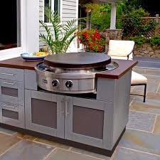outdoor kitchen flat top grill