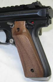 grips mark iv 22 45 majestic arms