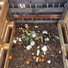 diy backyard compost bin note to trash