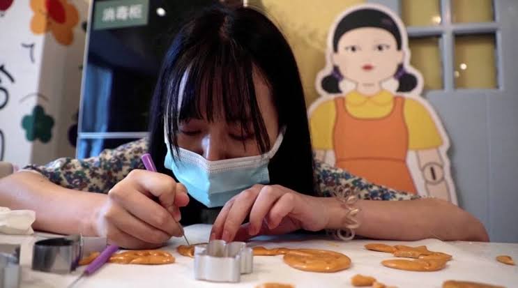 Beijing bakery creates new candy contest after the Squid Game show