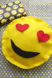 I would like to thank julia nicole for the awesome video on how to make a diy emoji pillow. How To Make A No Sew Heart Face Emoji Pillow This Mama Loves