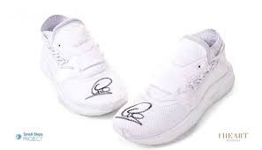 Free returns for 365 days! Lewis Hamilton Signed Shoes Charitystars