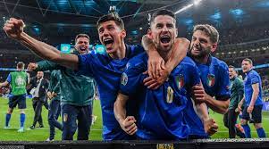 EURO 2020 Semi-Finals Highlights: Italy ...