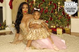 The real housewives of atlanta star porsha williams announced she is currently dating simon guobadia, who appeared on the show while married to falynn. Porsha Williams S Atlanta Home Christmas Decor Exclusive Photos People Com
