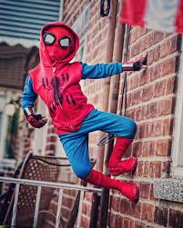I love that spidey's costume here legitimately looks homemade, and therefore, super easy to make one of your own. The Rpf On Twitter Spider Man Homecoming Homemade Suit By Luis Dejesus For His Son Marvel Spidermanhomecoming Kidscosplay Goodparenting Craftyourfandom Https T Co Irribvppvj