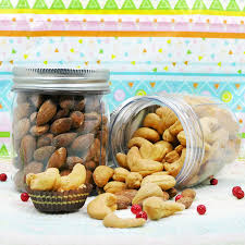 send almond cashew nuts her gift