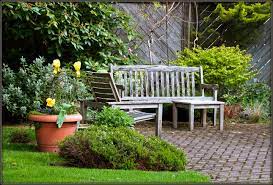 15 Great Garden Bench Ideas And Designs
