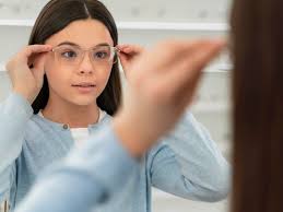 Adjusting Eyeglasses How To Do It