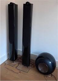 used b w xt4 floorstanding speakers for