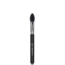 sigma beauty f35 tapered highlighter brush
