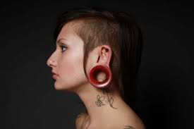 Fotos de pessoas com alargadores de orelha (6) - Pessoas-com-alargadores-de-orelha-09
