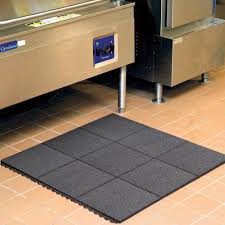 interlocking rubber flooring tiles