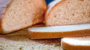 I want to know how to keep a loaf of bread (not the packaged sliced bread) fresh for more than a day. 10 Reasons Your Homemade Bread Is Too Crumbly