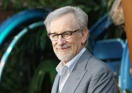 Steven Spielberg kręci film inspirowany swoim dzieciństwem - Filmweb