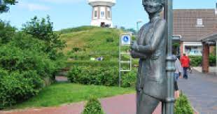 Langeoog die berühmteste frau von langeoog hat lange darin gewohnt, jetzt wird ihr früheres haus verkauft: Lale Andersen Denkmal Nordseeinsel Langeoog