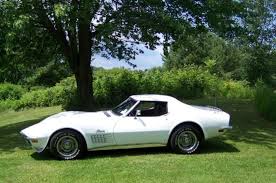 Classic White 1972 Chevrolet Corvette