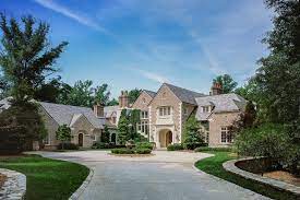 buckhead offers large estates great