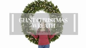 giant 60 pre lit wreath