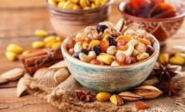 Can 7 month old baby eat dry fruits?