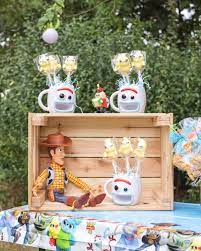 how to throw a toy story party keep