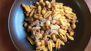 pasta with chorizo and peas recipe