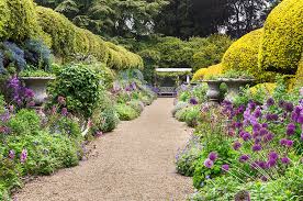 English Garden Ideas For A Timeless