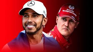 Esto esta igualado ya que; Michael Schumacher y Lewis Hamilton Tienen los mismo mundiales cada uno. Ambos con siete y ambos d