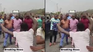 A video has surfaced on social media showing sunday adeyemo, the yoruba secessionist, popularly known as sunday igboho talking to some community leaders to buy guns for their youths. Breaking Mayhem As Dss Police Attempt To Arrest Sunday Igboho Youtube