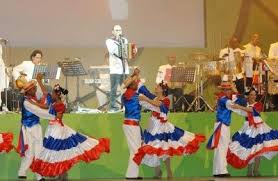 The country is predominantly catholic, and their holidays revolve around their religion. Dominican Republic Typical Dance Traditional Dance Caribbean Music Dominican Republic Food