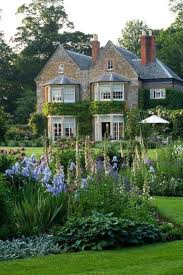 Beautiful French Cottage Garden Design