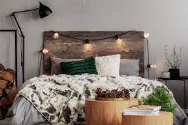 A Headboard With An Adjustable Bed