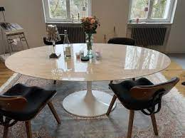 Eero Saarinen Tulip Dining Room Table