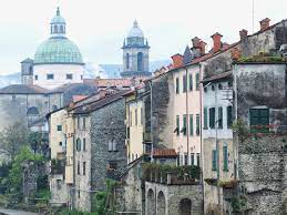 Pontremoli is a small city, comune former latin catholic bishopric in the province of massa and carrara, tuscany region, central italy. A Path To Lunch Pontremoli Travel Guide Ten Things To Do