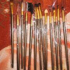 set of 24 makeup brushes
