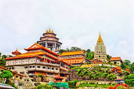 Keklok si temple is situated in air itam and has a sea facing location. Kek Lok Si Temple Jaunt