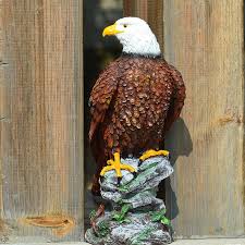 creative resin eagle statue