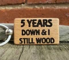 5 years i still wood 5th wedding