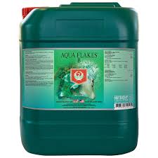 House And Garden Aqua Flakes B 20