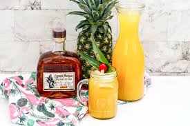 captain morgan rum pineapple tail drink