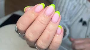 salons for gel nail polish in romford