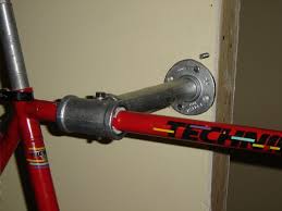 Best diy bicycle workstand from r320 diy bike workstand cycling s bike hub. Homemade Bike Stands Instructables