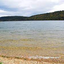 11 best lakes and beaches in the pocono